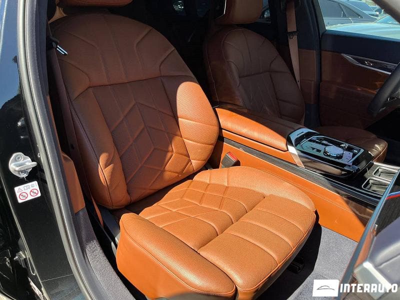 BMW 750e XDrive 2023 — Миниатюра 7