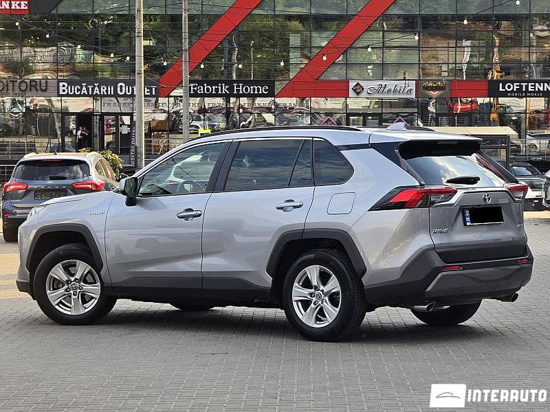 Toyota Rav-4 2021 — Миниатюра 4