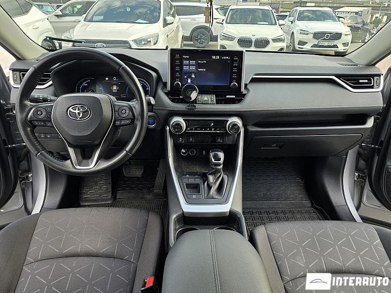 Toyota Rav-4 2021 — Миниатюра 6