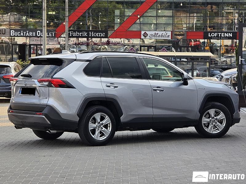 Toyota Rav-4 2021 — Миниатюра 3