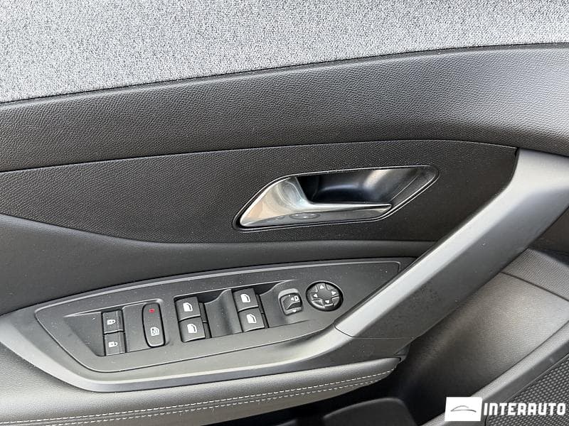 Peugeot 308 2022 — Миниатюра 13