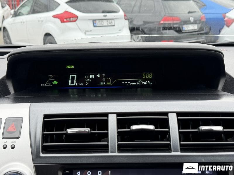Toyota Prius Plus / V 2013 — Миниатюра 13