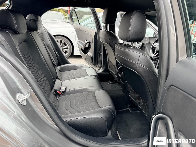 2018 Mercedes A 180 — Miniatură 8