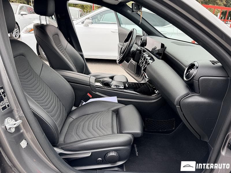 2018 Mercedes A 180 — Miniatură 7