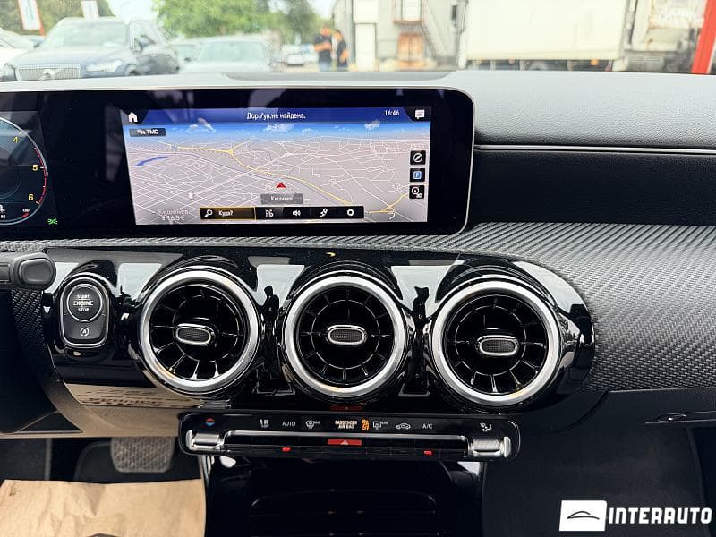 2018 Mercedes A 180 — Miniatură 12