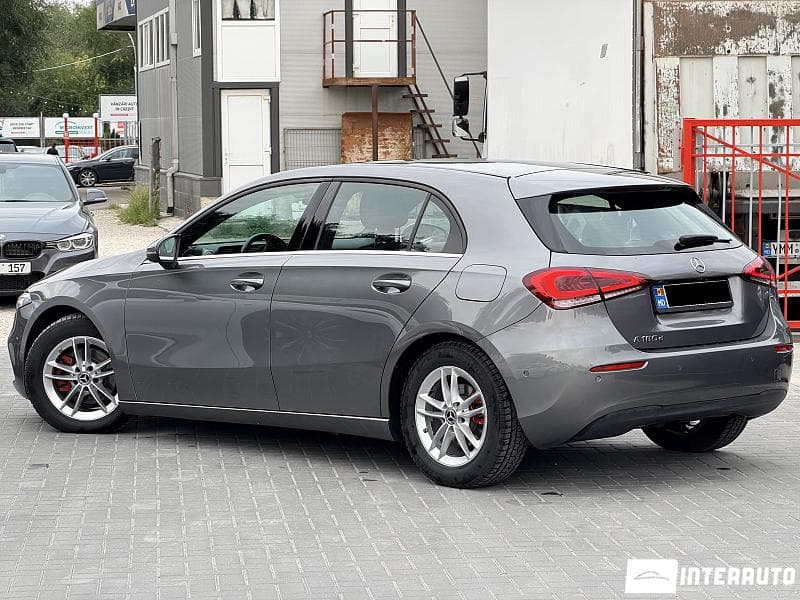 2018 Mercedes A 180 — Miniatură 2
