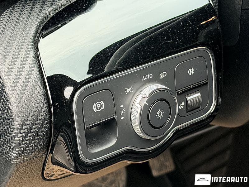 2018 Mercedes A 180 — Miniatură 15
