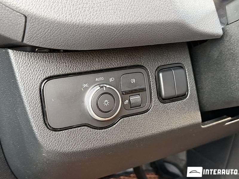 Mercedes Sprinter 2023 — Миниатюра 13