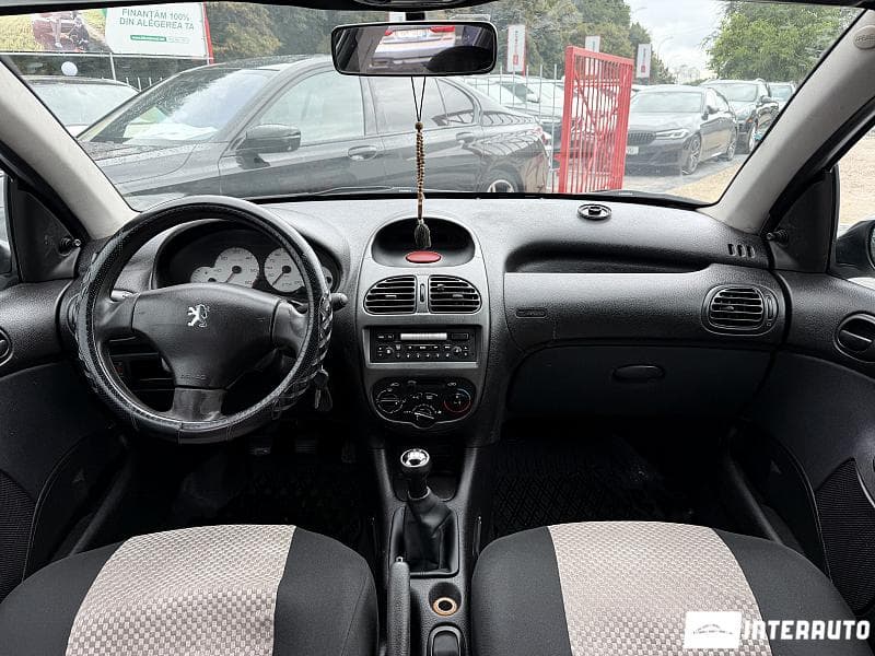 Peugeot 206 2004 — Миниатюра 8