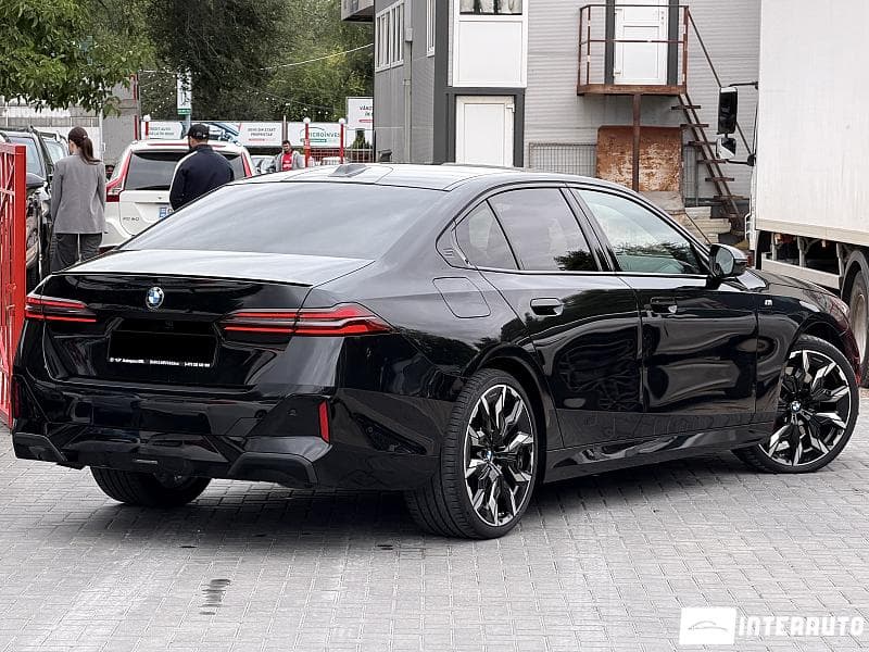 BMW 540 2025 — Миниатюра 3