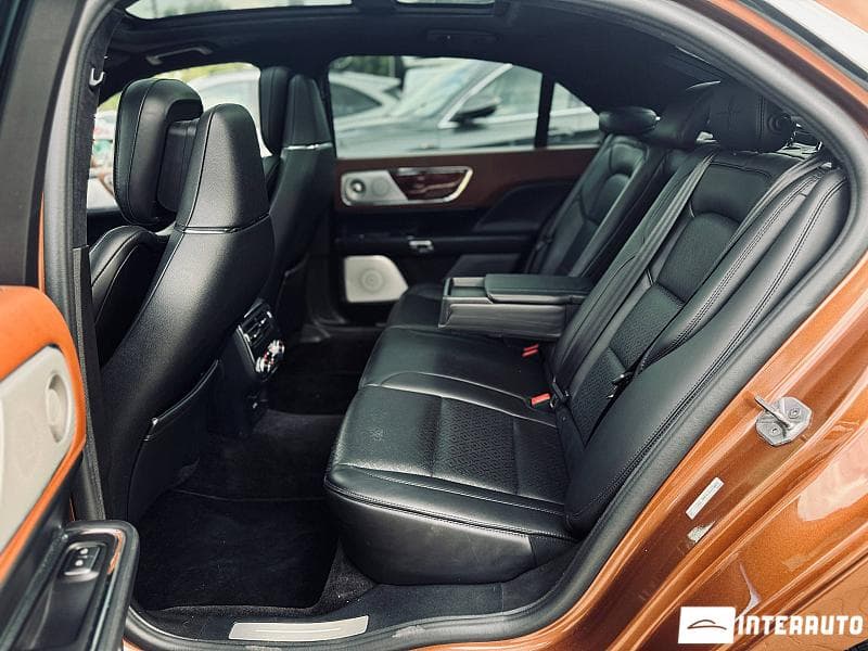 Lincoln Continental 2018 — Миниатюра 12