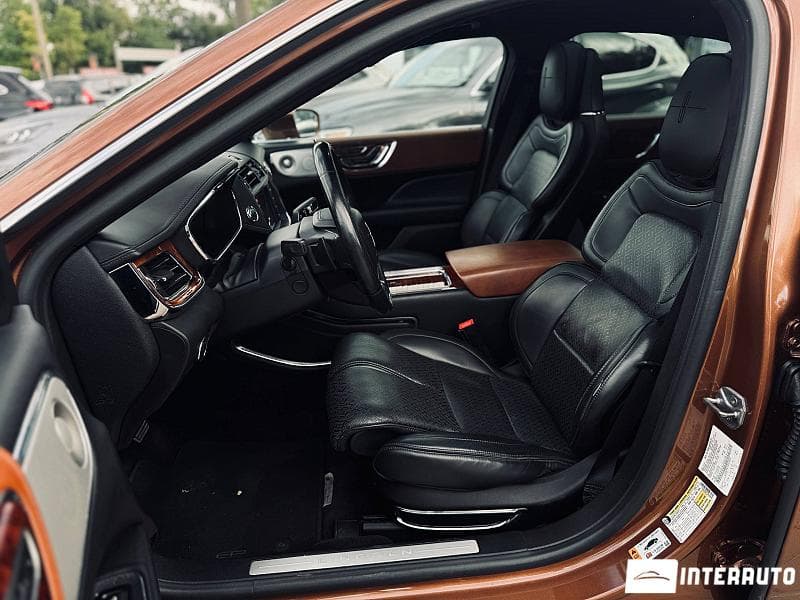 Lincoln Continental 2018 — Миниатюра 5