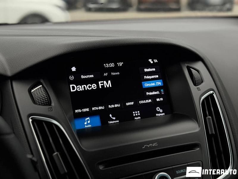 2016 Ford Focus — Miniatură 9