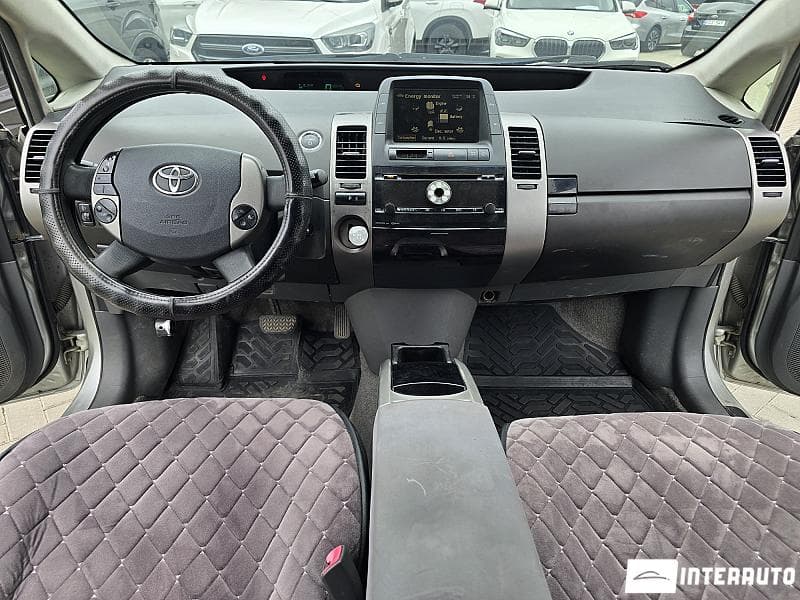 Toyota Prius 2004 — Миниатюра 6