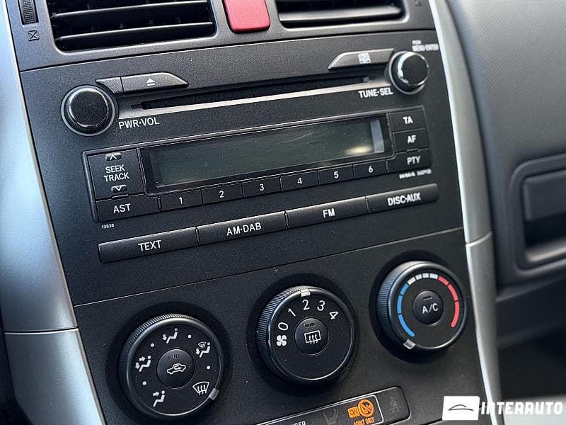 Toyota Auris 2011 — Миниатюра 11