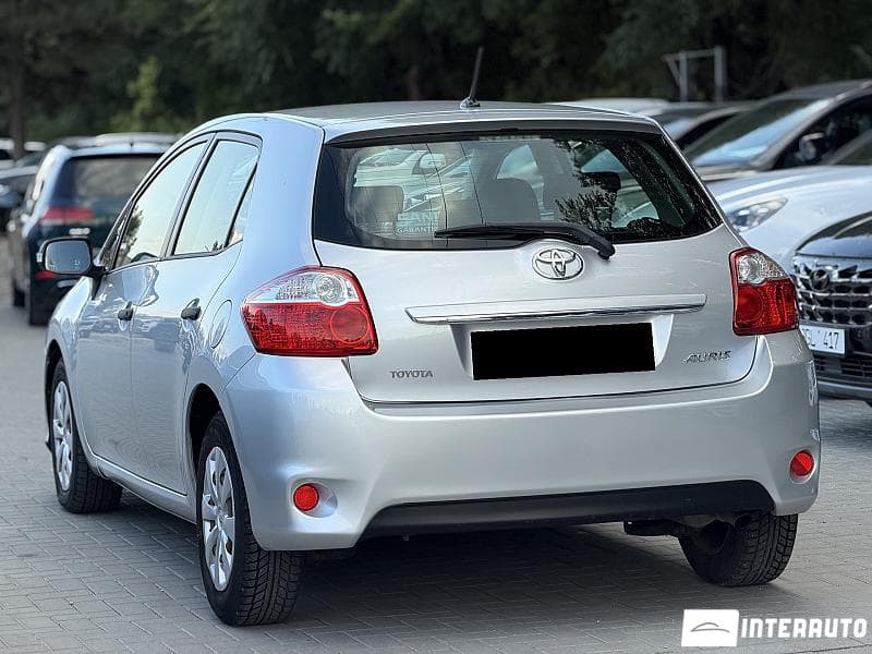 Toyota Auris 2011 — Миниатюра 4