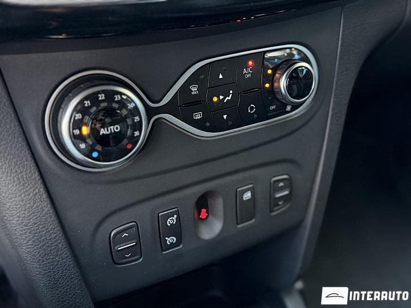Dacia Sandero Stepway 2018 — Миниатюра 12