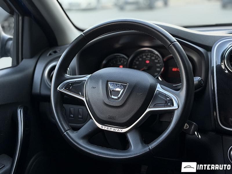 Dacia Sandero Stepway 2018 — Миниатюра 9