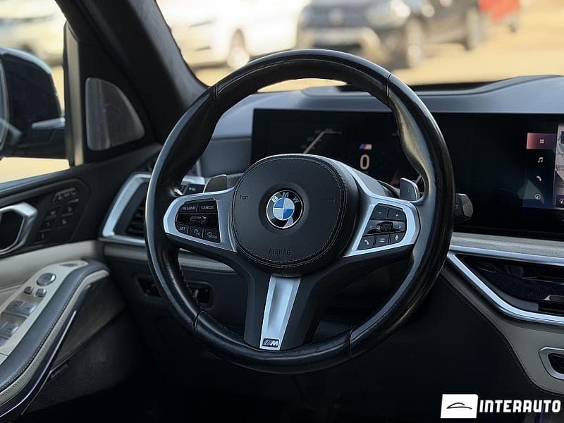 BMW X7 4.0i 2023 — Миниатюра 13