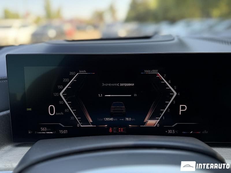 BMW X7 4.0i 2023 — Миниатюра 14