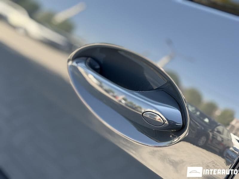 BMW X7 4.0i 2023 — Миниатюра 6