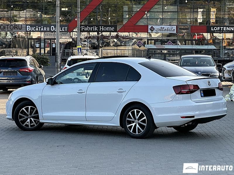 2016 Volkswagen Jetta — Miniatură 4