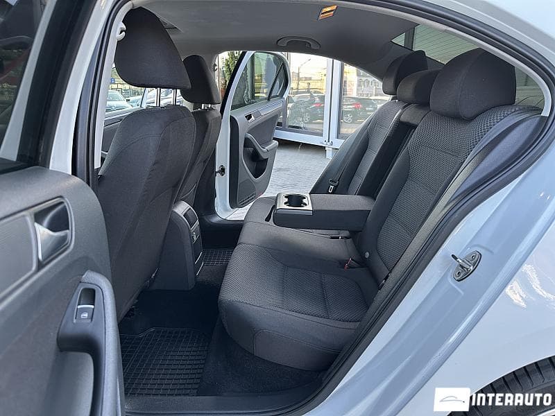 2016 Volkswagen Jetta — Miniatură 12