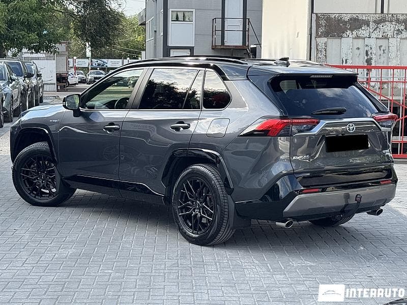 Toyota Rav-4 2021 — Миниатюра 4