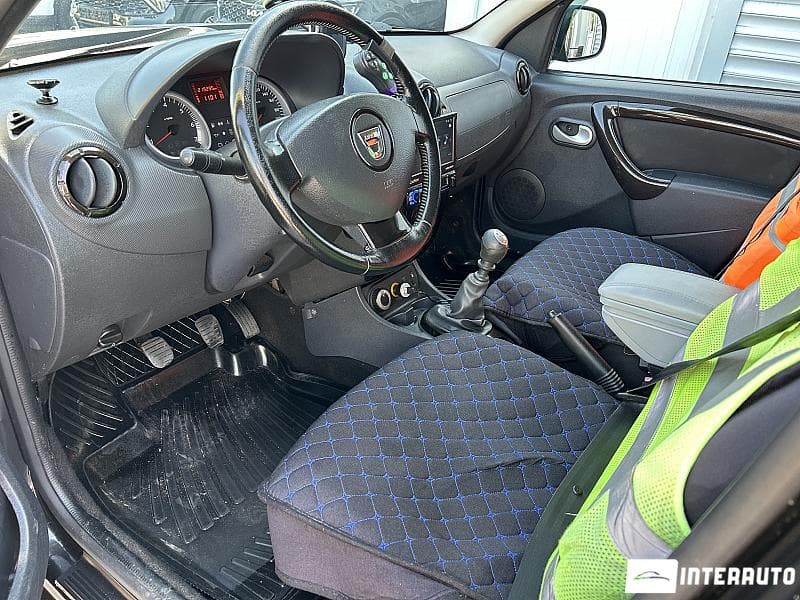 Dacia Duster 2010 — Миниатюра 5