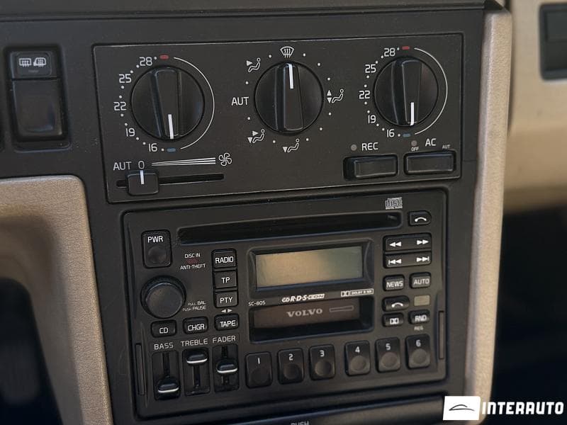 Volvo 850 1995 — Миниатюра 10