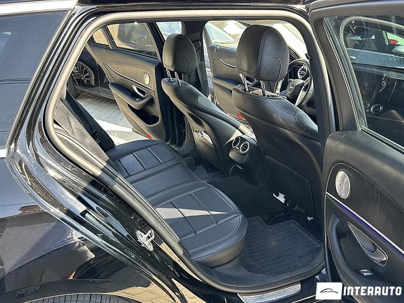 Mercedes E 300de 2022 — Миниатюра 14