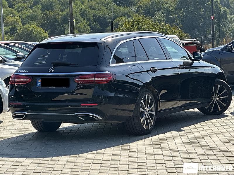 Mercedes E 300de 2022 — Миниатюра 3