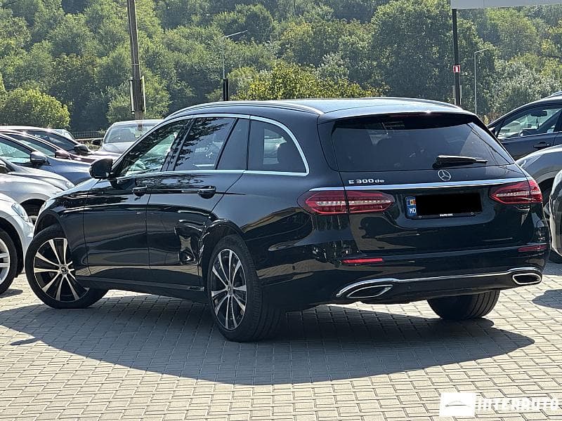 Mercedes E 300de 2022 — Миниатюра 4