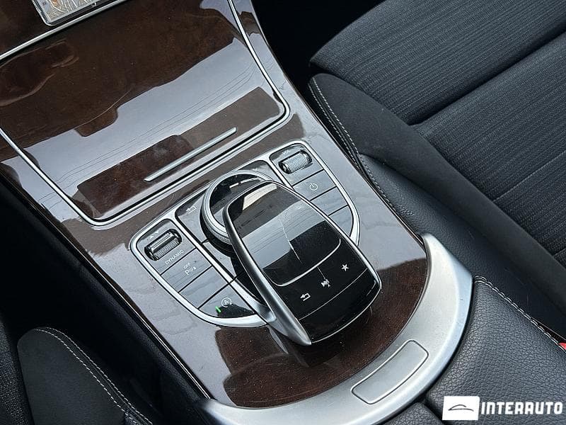 Mercedes C 200 2017 — Миниатюра 12