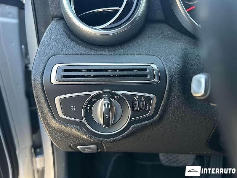 Mercedes C 200 2017 — Миниатюра 8