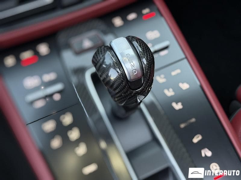 Porsche Macan 2022 — Миниатюра 15