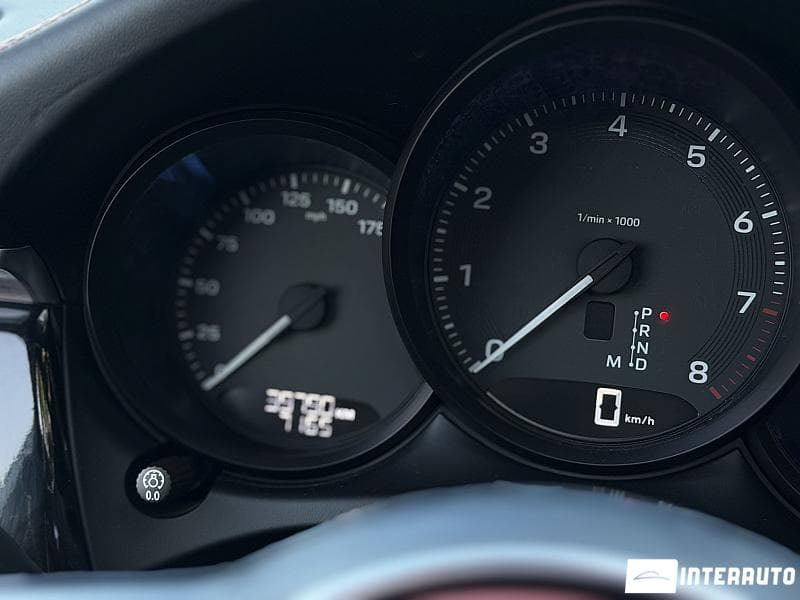 Porsche Macan 2022 — Миниатюра 11