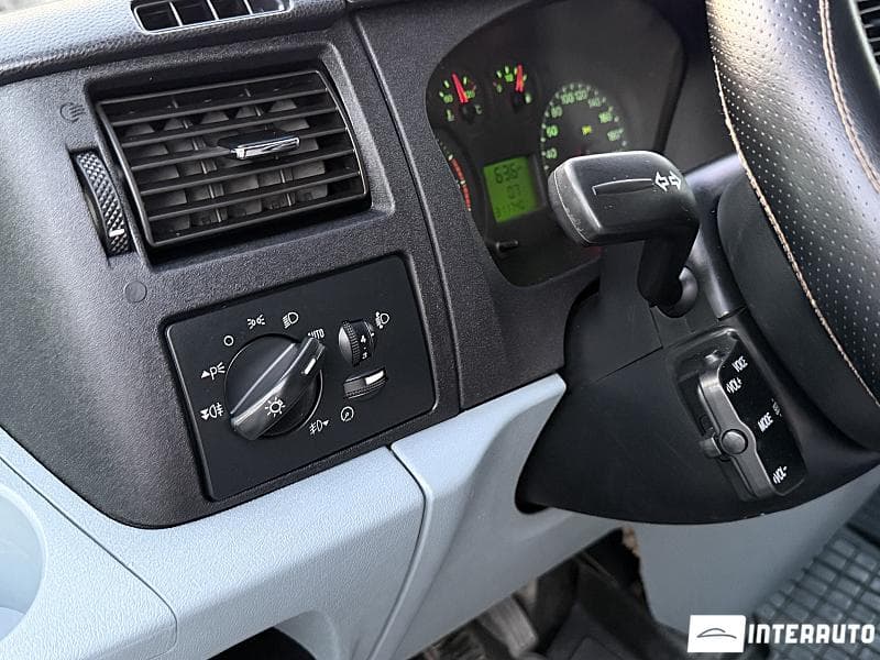 Ford Transit 2010 — Миниатюра 11