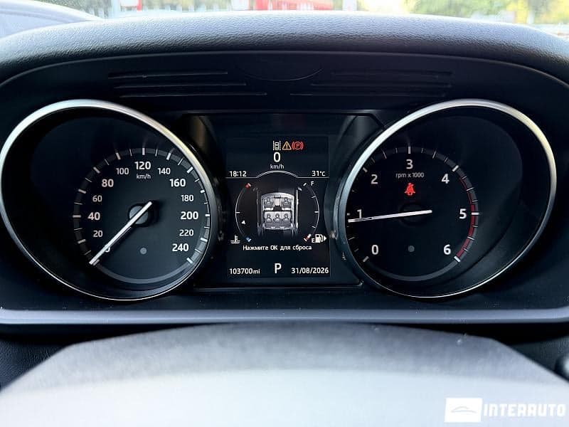 Land Rover Discovery 2017 — Миниатюра 10