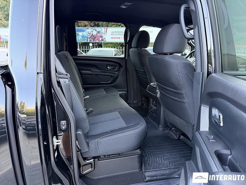 Nissan Titan 2018 — Миниатюра 8