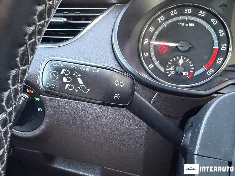 Skoda Octavia Scout 2015 — Миниатюра 11