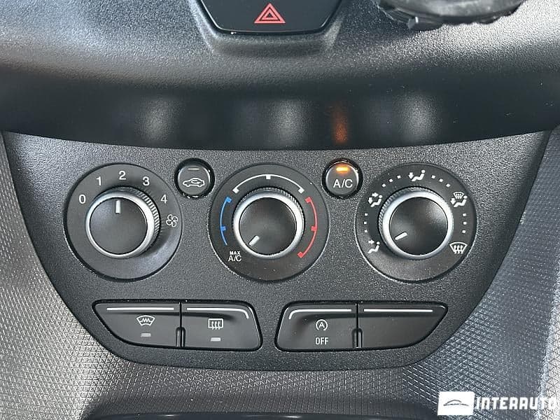 Ford Tourneo Connect 2018 — Миниатюра 10