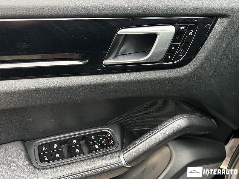 Porsche Cayenne 2019 — Миниатюра 8