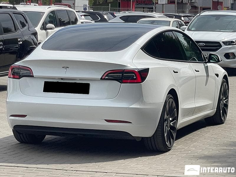 Tesla Model 3 2022 — Миниатюра 2