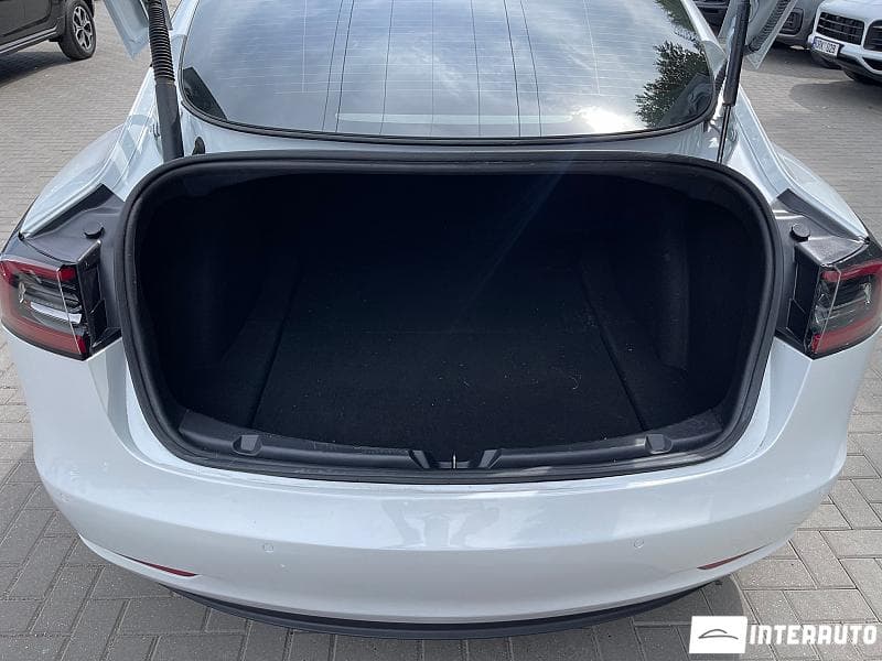Tesla Model 3 2022 — Миниатюра 19