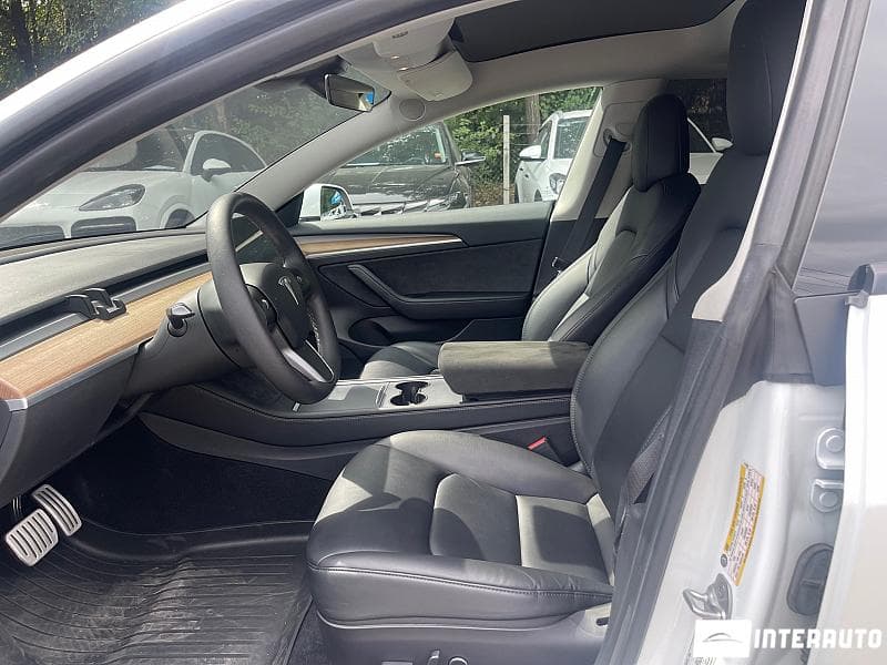 Tesla Model 3 2022 — Миниатюра 5