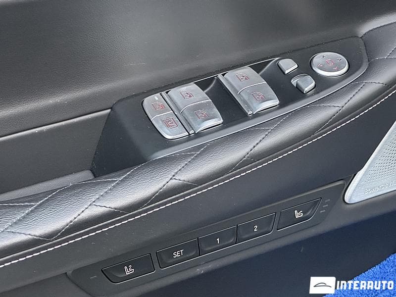 BMW 750 2019 — Миниатюра 19