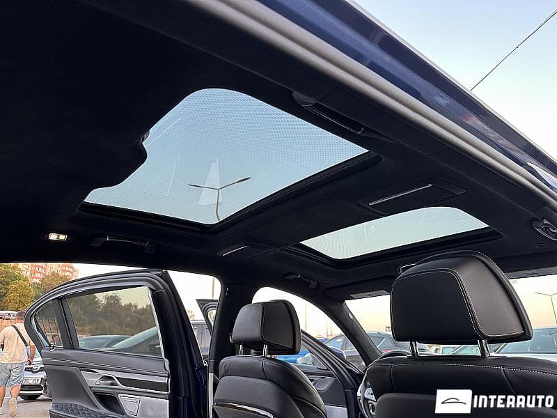 BMW 750 2019 — Миниатюра 15