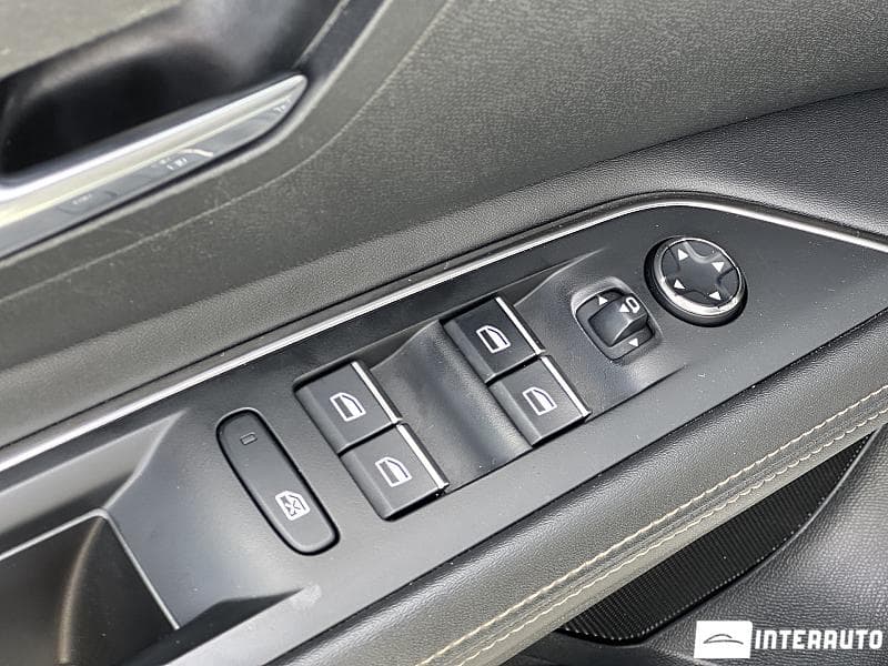 Peugeot 3008 2021 — Миниатюра 16