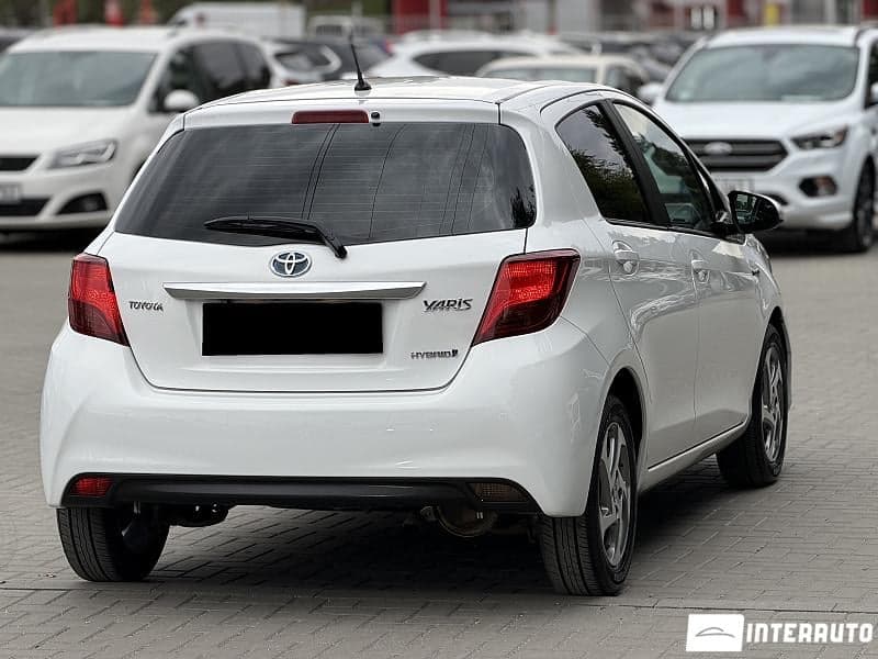 Toyota Yaris 2017 — Миниатюра 2